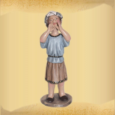 Niño Voceando.