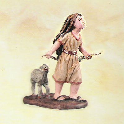 Niño de Pie con Cordero