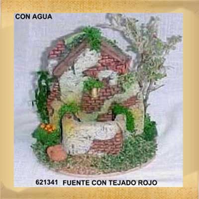 Fuente Pequeña con Tejado Rojo