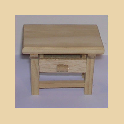 Mesa en Madera con Cajón.