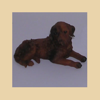Perro Echado Resina