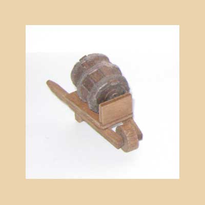 Carretilla Madera con Tonel de Tablas