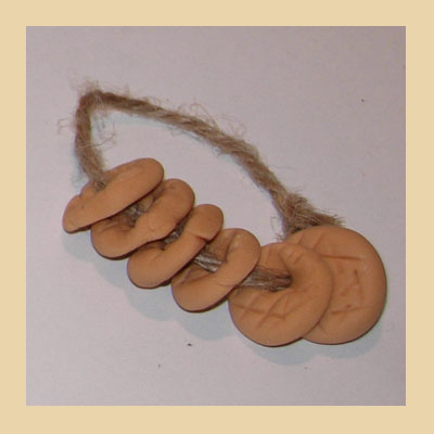 Ristra de 6 Roscas de Pan.