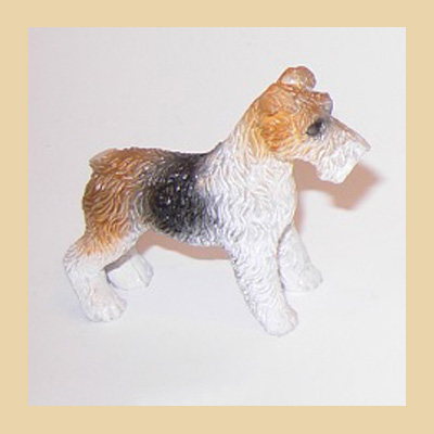 Perro Fox Terrier en Resina